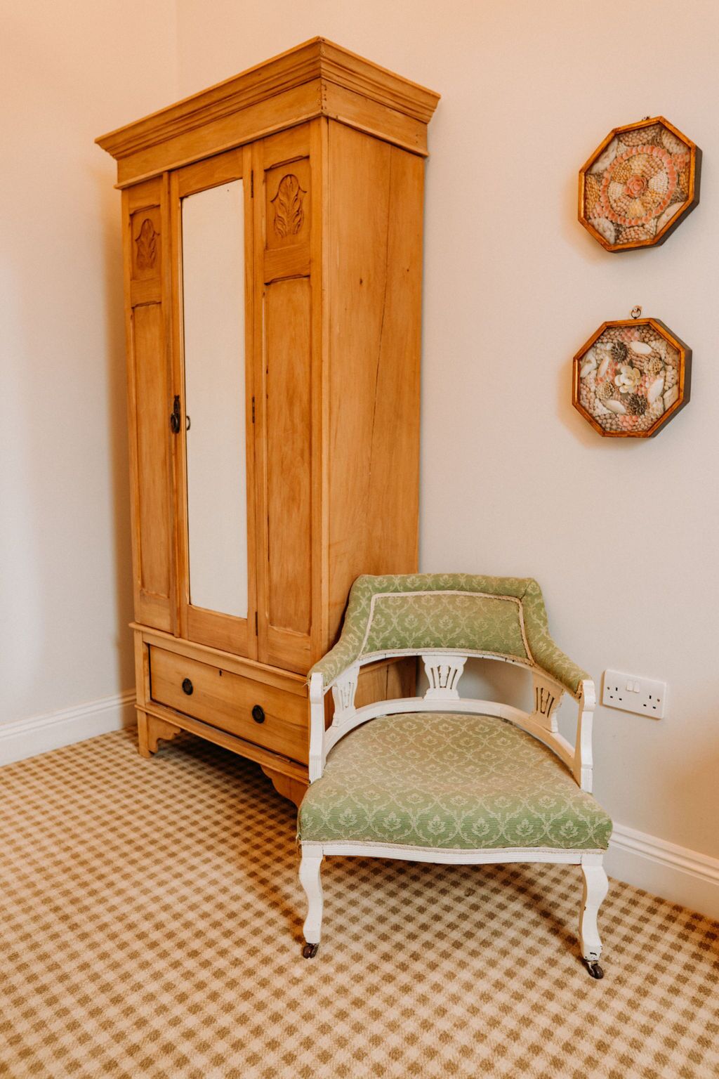 hen house, 1 bedroom | premium bedding, individually decorated, individually furnished