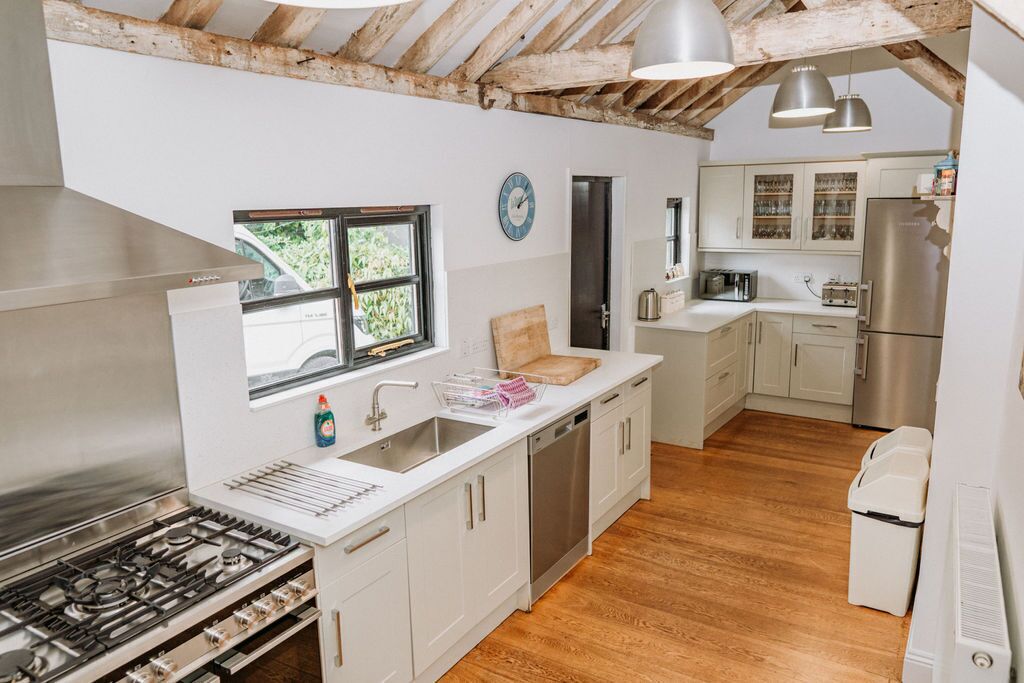 the granary, 4 bedrooms | private kitchen | coffee/tea maker, electric kettle, high chair