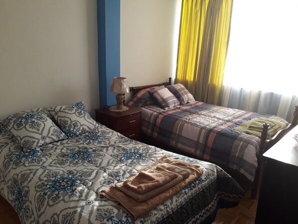 Family Double Room Single Use, Multiple Beds, Non Smoking, Shared Bathroom