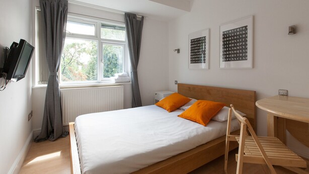 Comfort Studio Suite, 1 Double Bed, Non Smoking | 1 bedroom, blackout curtains, iron/ironing board (on request), free WiFi - Thirsk Tooting Concept Studios by Allô Housing (Mitcham)