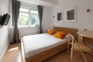 Room - Thirsk Tooting Concept Studios by Allô Housing (Mitcham)