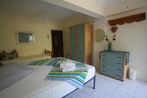 Phòng 3 Tiêu chuẩn | Bàn, nôi (giường cho trẻ sơ sinh) miễn phí