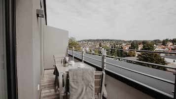 Comfort-Apartment, 1Â King-Bett, Nichtraucher, Stadtblick | Balkon