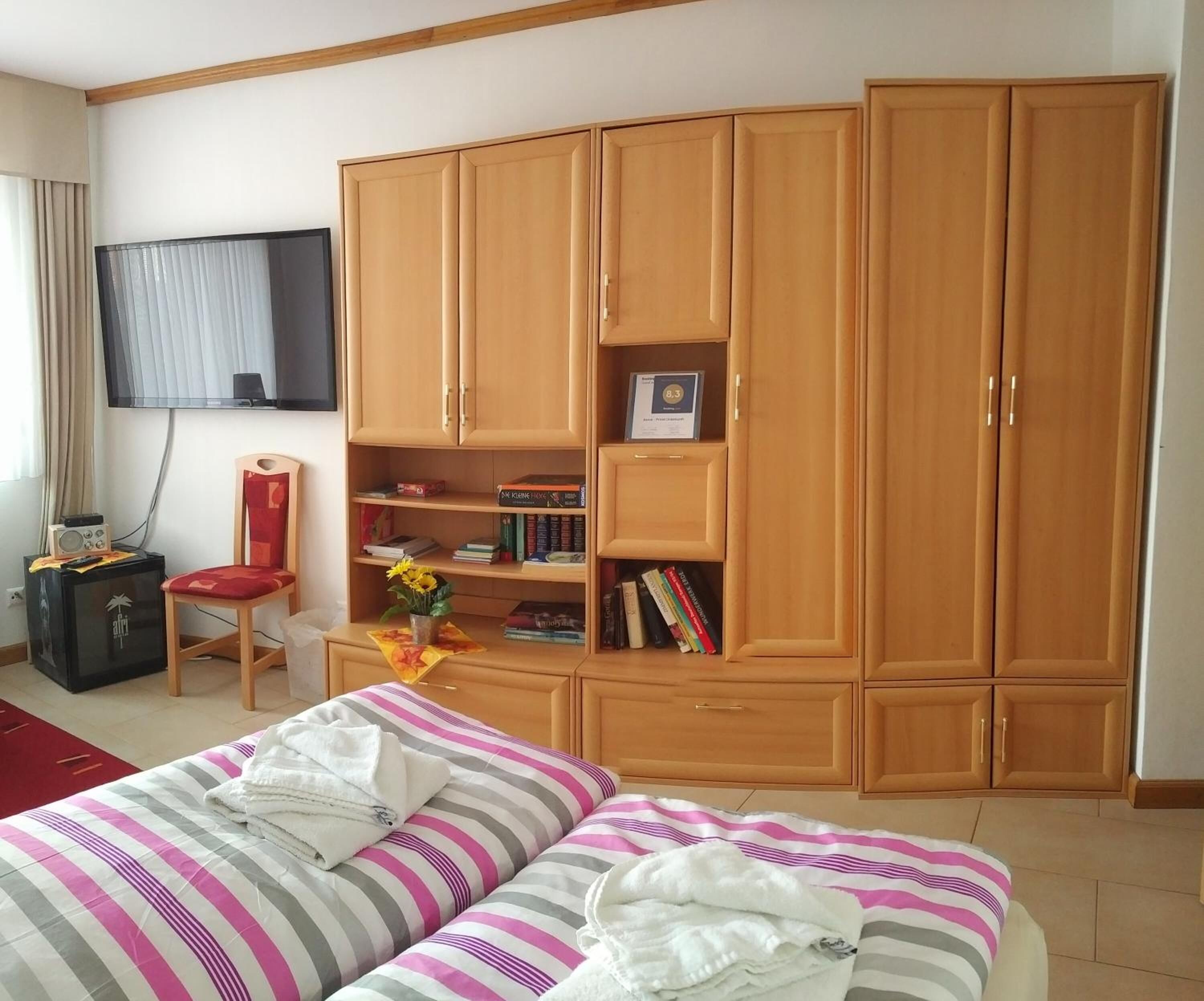 Phòng đôi, không hút thuốc, phòng tắm dùng chung | Truy cập Internet không dây (phụ phí), bộ trải giường 