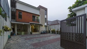 View from property - Reddoorz Plus @ TB Simatupang (Jakarta)