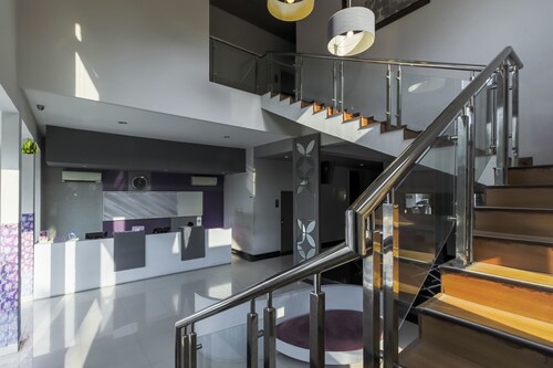 RedDoorz near Goa Sunyaragi