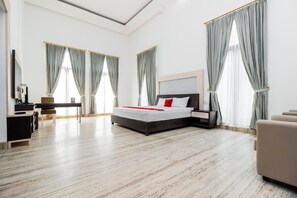 書桌、免費無線上網