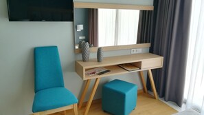 Classic Double Room (Acropolis View) | Desk, iron/ironing board, free WiFi, bed sheets - Hotel Thissio (Athens)