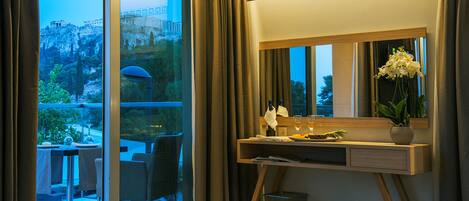 Desk, iron/ironing board, free WiFi, bed sheets