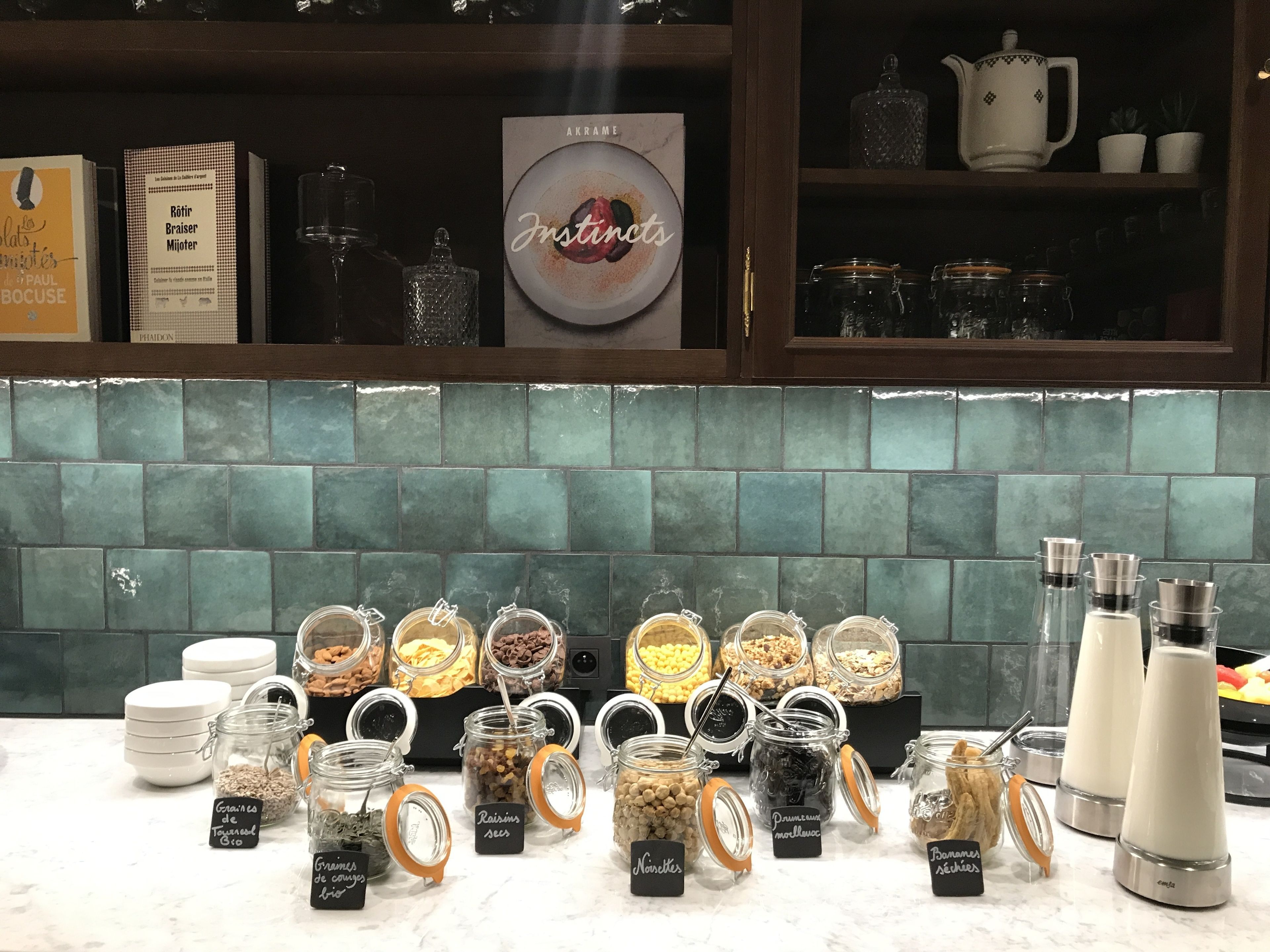 daily buffet breakfast (eur 19 per person)