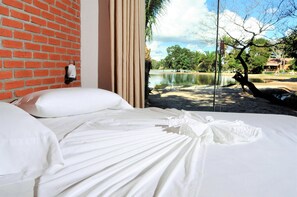 Standard-Doppelzimmer, 1 Queen-Bett, eigenes Bad | Verdunkelungsvorhänge, Bettwäsche