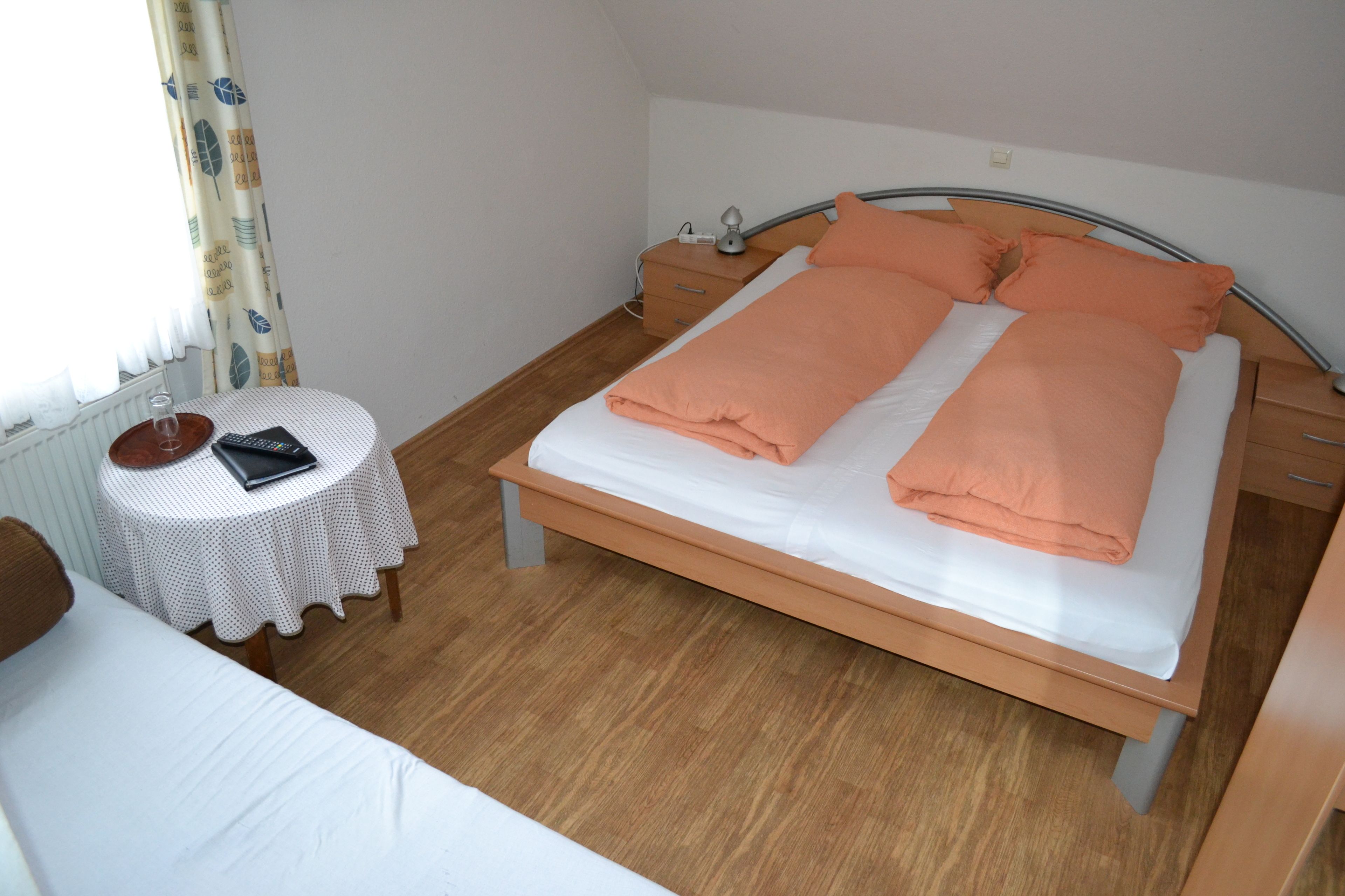 double room, balcony | hypo-allergenic bedding, individually furnished, desk