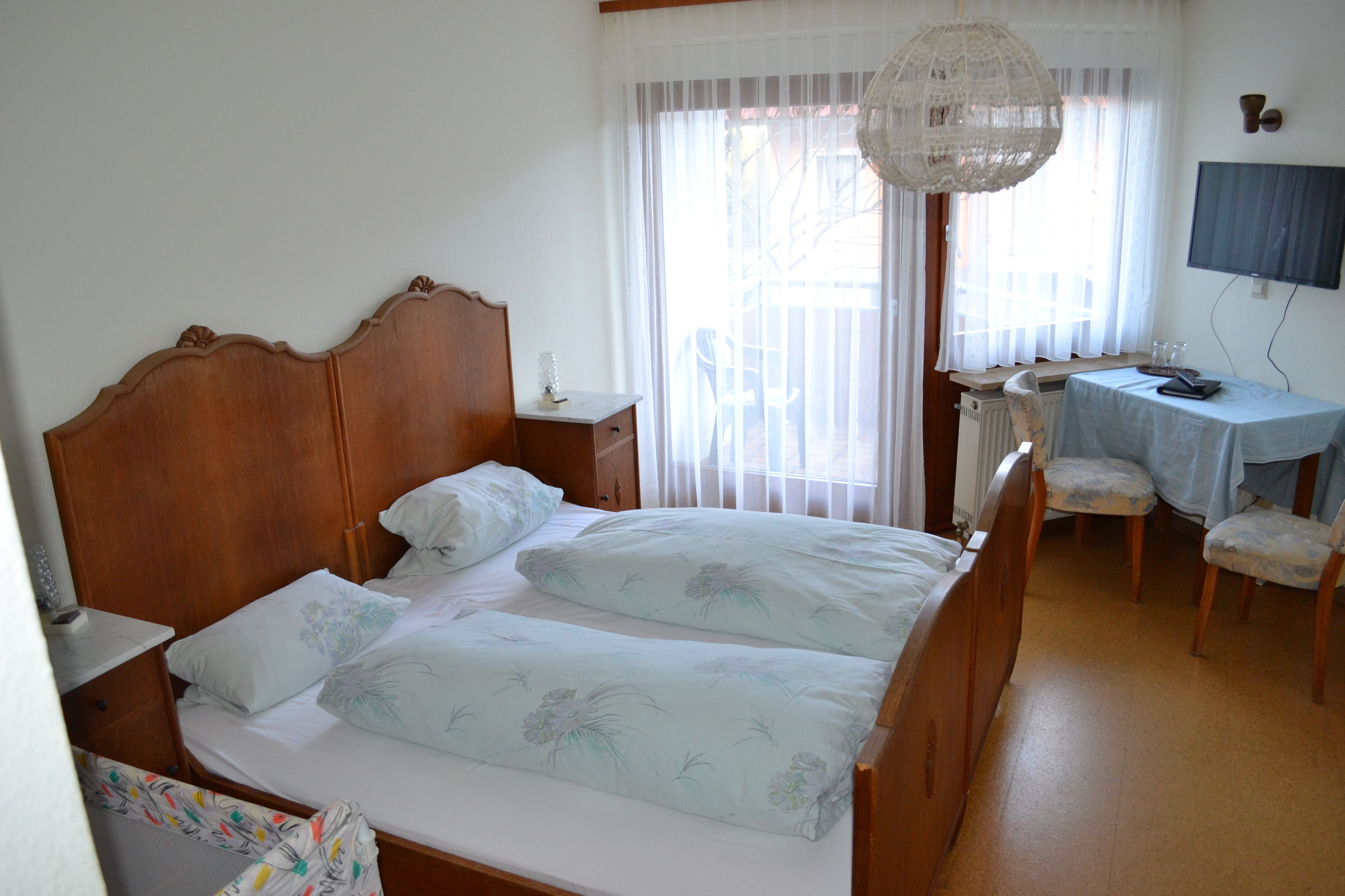 double room, balcony | hypo-allergenic bedding, individually furnished, desk