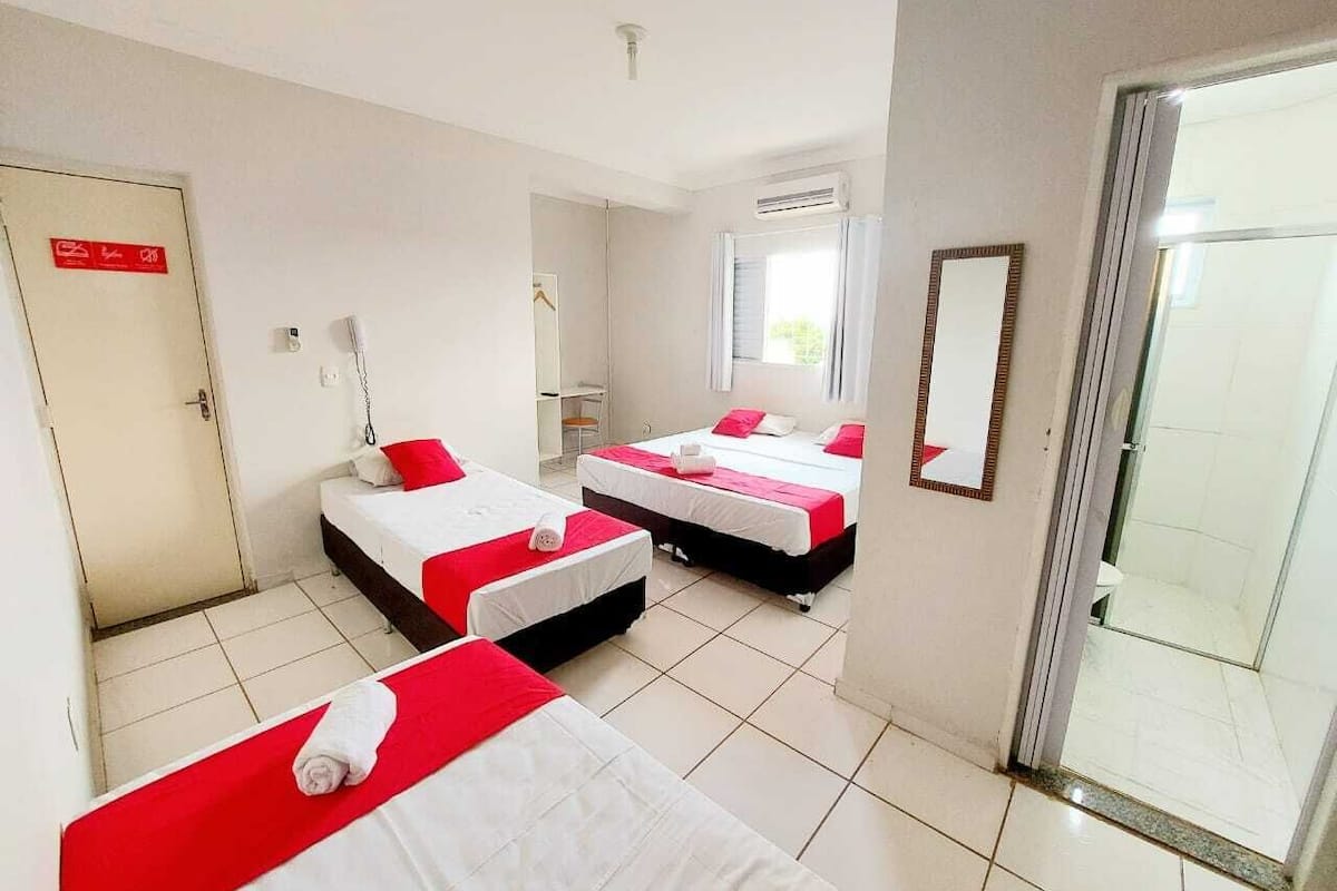 quadruple room, multiple beds | 1 bedroom, free wifi, bed sheets
