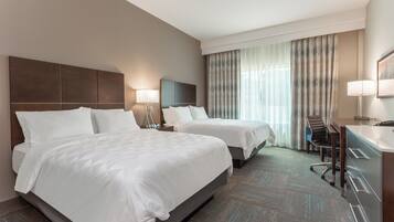 1 habitación, escritorio y cortinas blackout