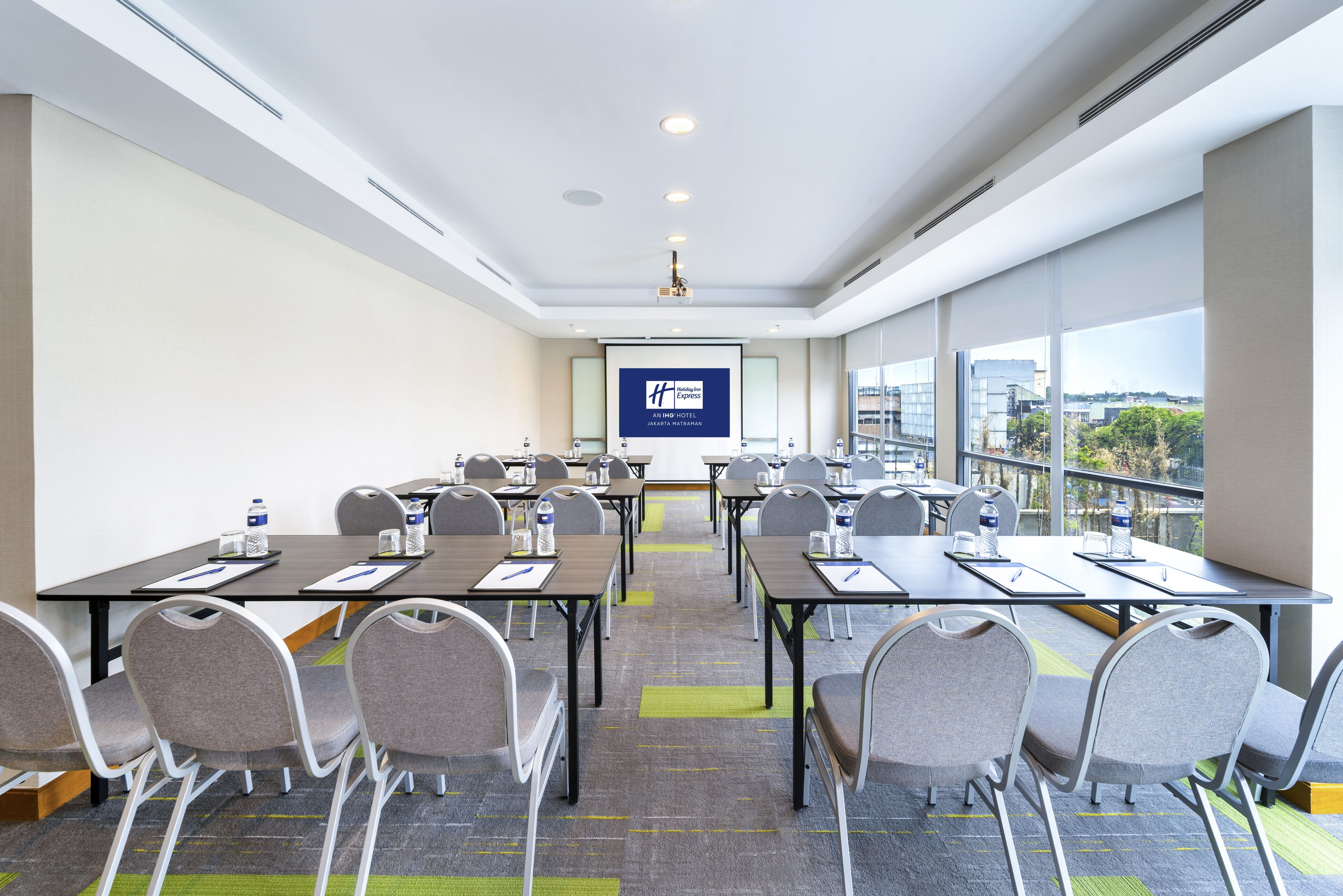 Foto - Holiday Inn Express Jakarta Matraman by IHG