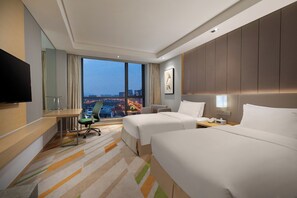 In-room safe, desk, blackout curtains, iron/ironing board - Holiday Inn Wuxi Taihu New City by IHG (Wuxi)