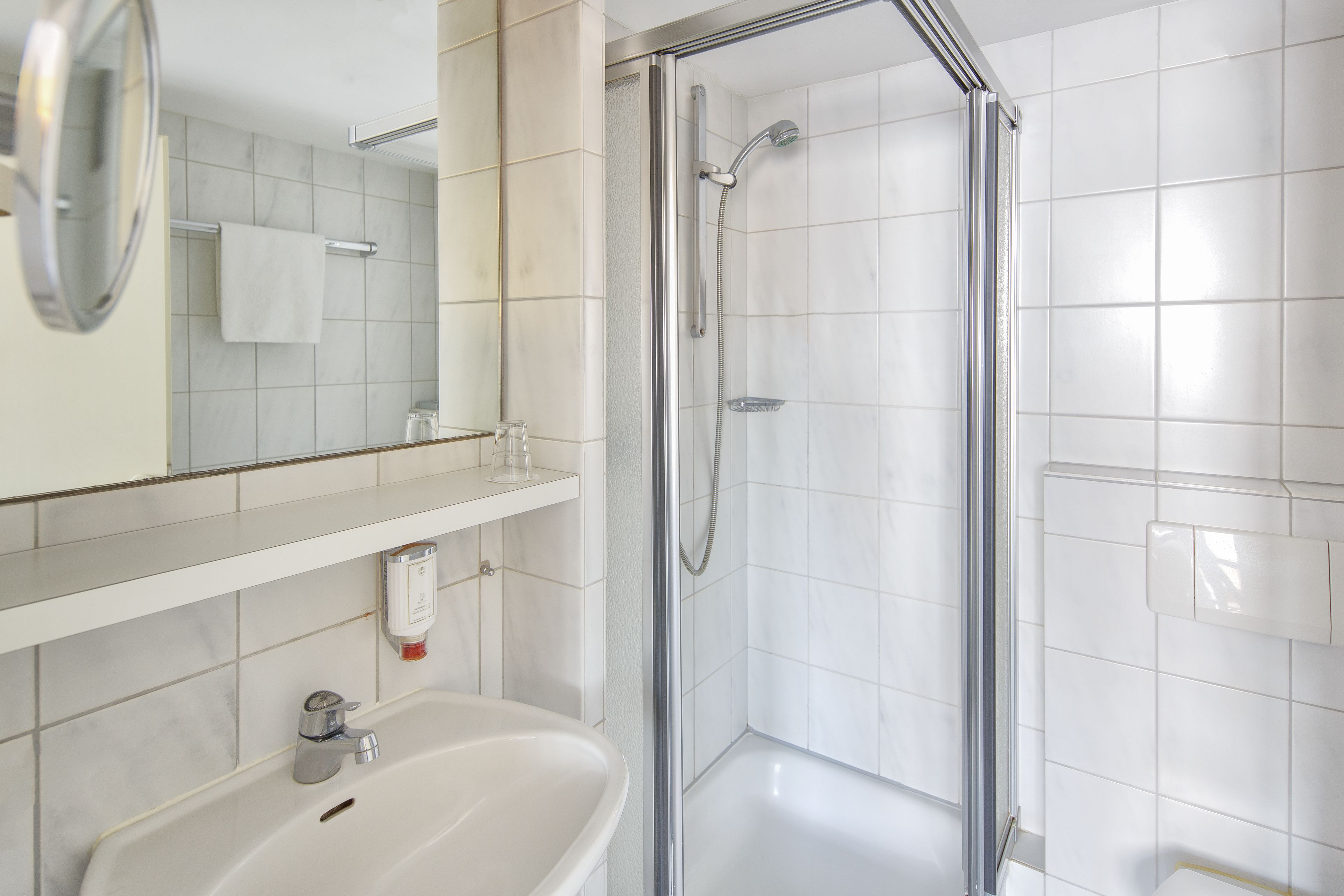 double room | bathroom | shower, hair dryer, towels