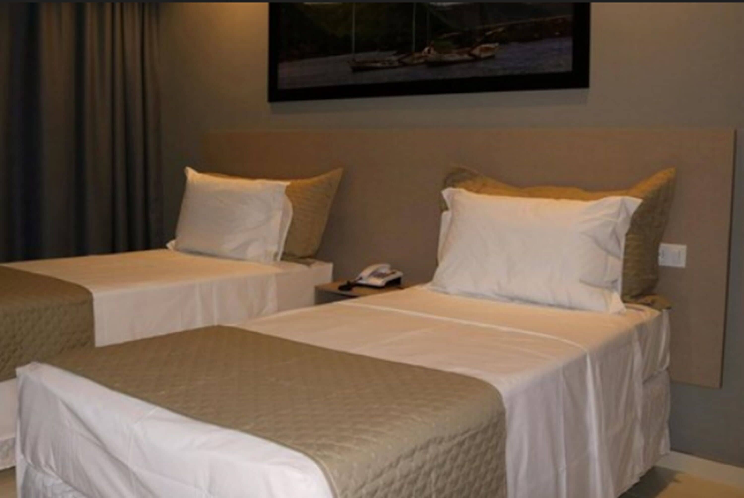 Double or Twin Room, 2 Twin Beds | In-room safe, desk, blackout drapes, free WiFi