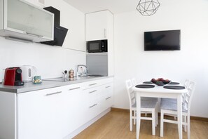 Lägenhet | Eget pentry | Kylskåp, mikrovågsugn, spishäll och espressobryggare