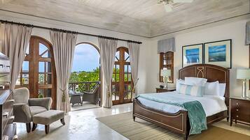 Luxury Villa, Multiple Beds, Non Smoking | 4 bedrooms, in-room safe, individually decorated, iron/ironing board