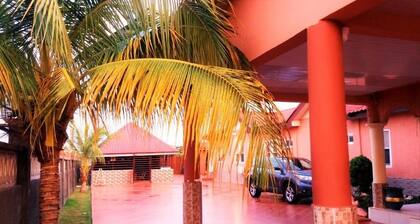 Golden Simcha Hotel