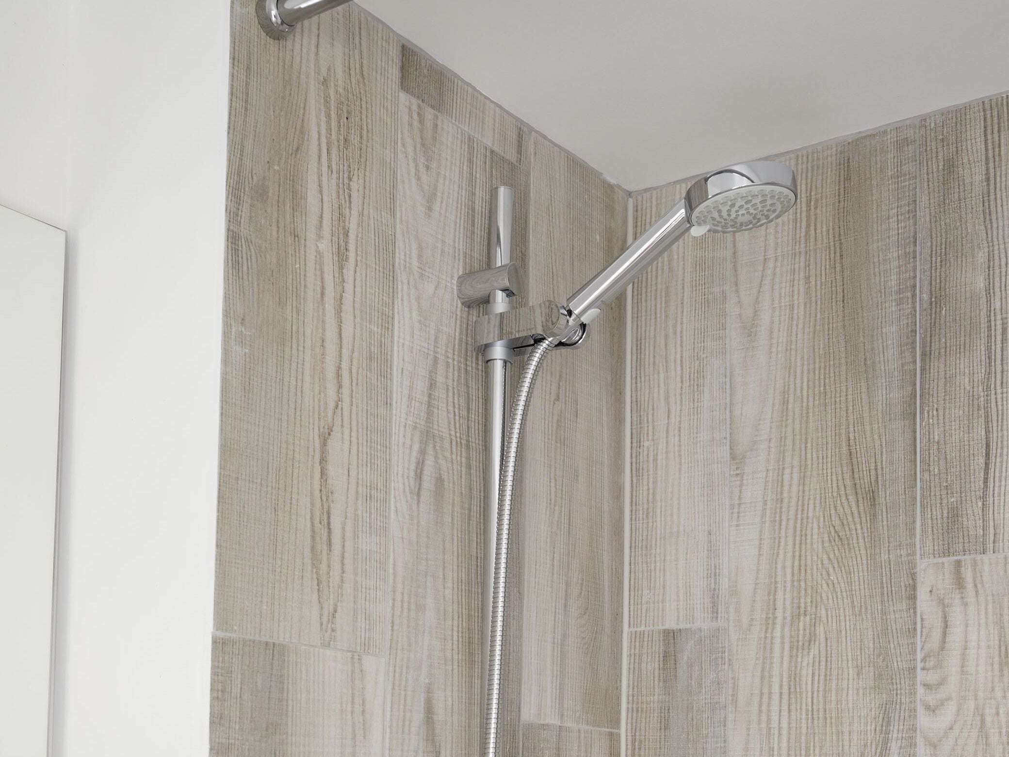 standard double or twin room, accessible, ensuite (disabled friendly) | bathroom