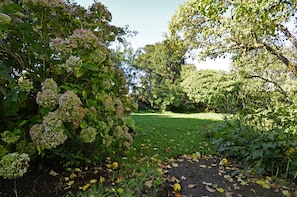 Garden - Casa Apel Hostel (Puerto Varas)
