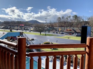 Svit Deluxe - 2 queensize-sängar | Balkongutsikt