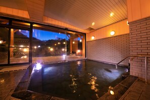 Hot springs - Yufuin Sansuikan (Yufu)