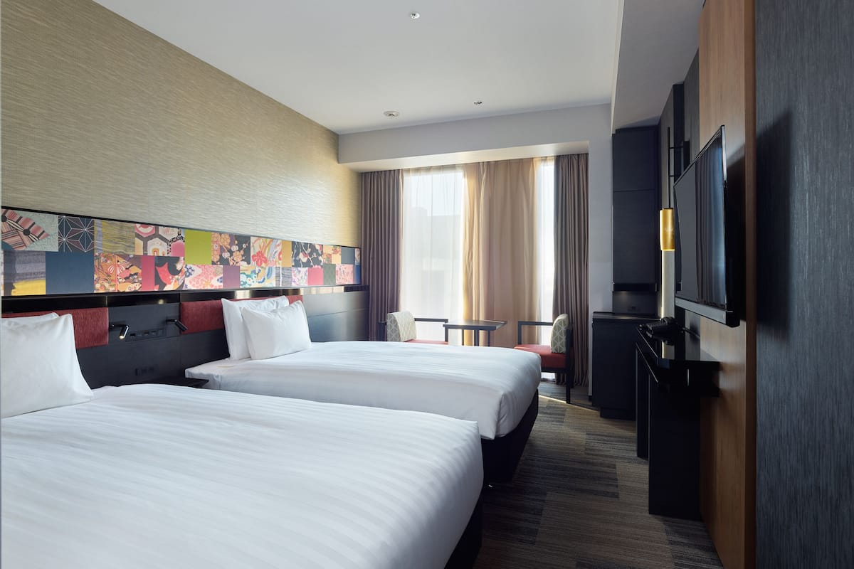 1 bedroom, down duvets, in-room safe, blackout curtains