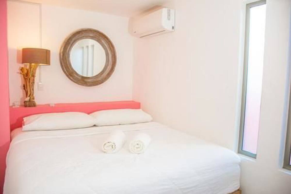 In-room safe, iron/ironing board, free WiFi, bed sheets