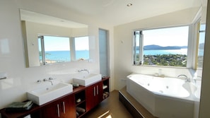 Luxury House, Multiple Beds, Non Smoking | Bathroom | Separate tub and shower, deep soaking tub, hair dryer, towels