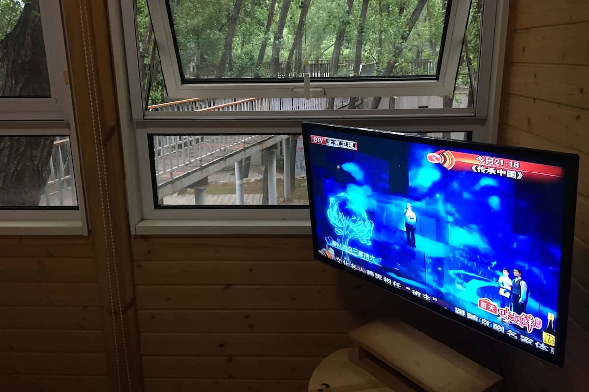 Desk, blackout curtains, free WiFi
