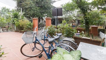 Deluxe-Doppel- oder -Zweibettzimmer | Terrasse/Patio
