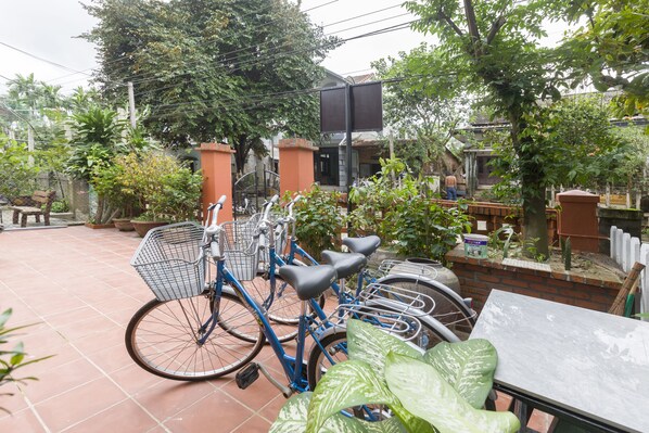 Dobbelt- eller tomannsrom – deluxe | Terrasse/patio