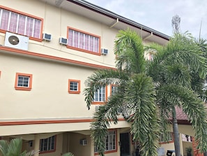 Exterior - Praferosa Resort (Calamba)