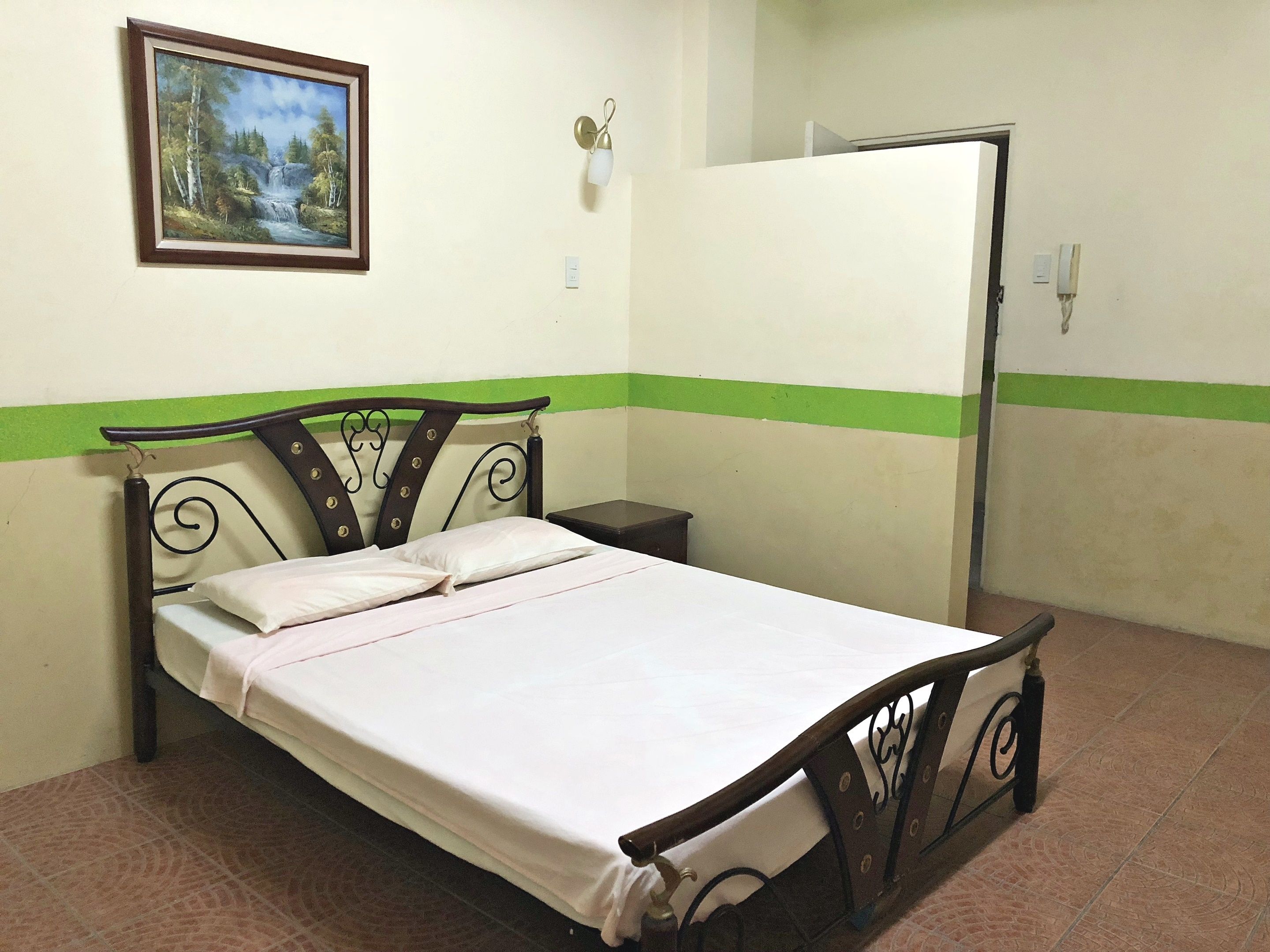 Deluxe Room | Rollaway beds