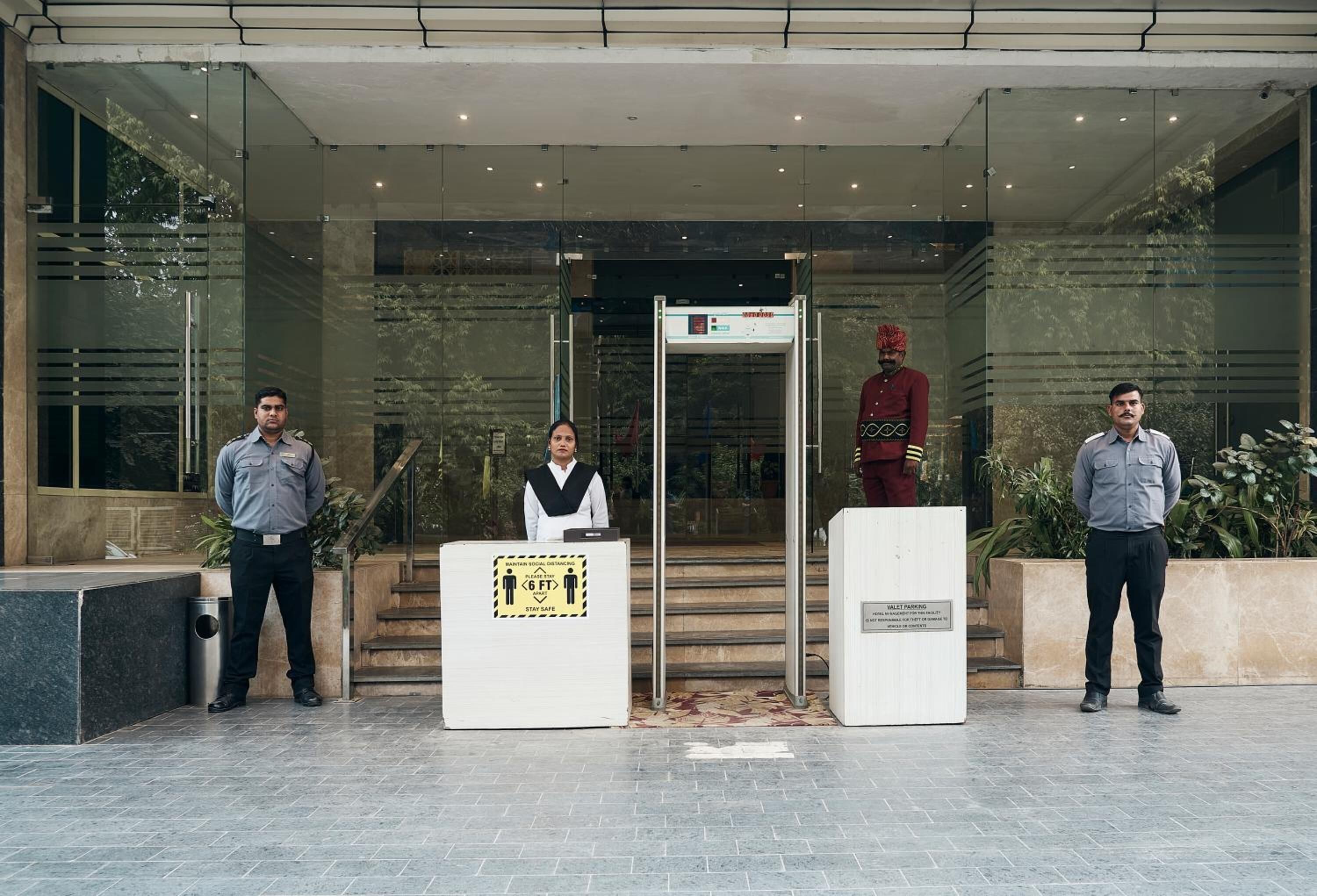 المنشأة من الخارج