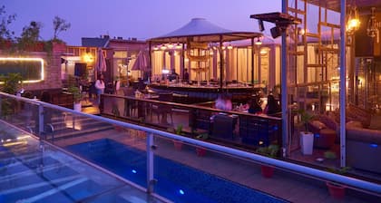 The P L Palace Agra