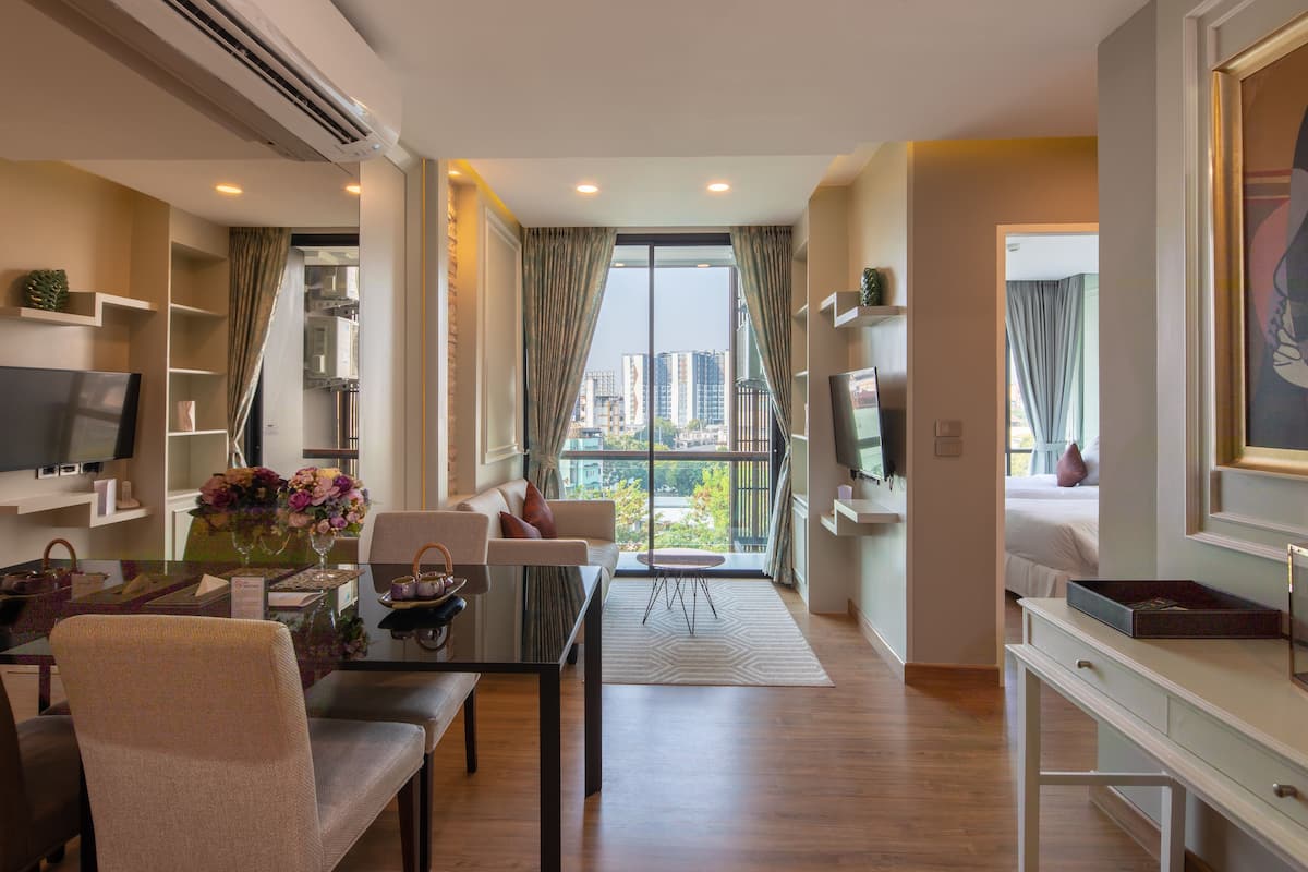 Double or Twin Room | Living area | Smart TV