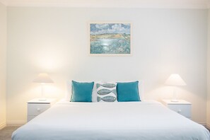 Apartment | Individually decorated, individually furnished, blackout drapes - Middleton Beach by the BnB Collection (Middleton Beach)