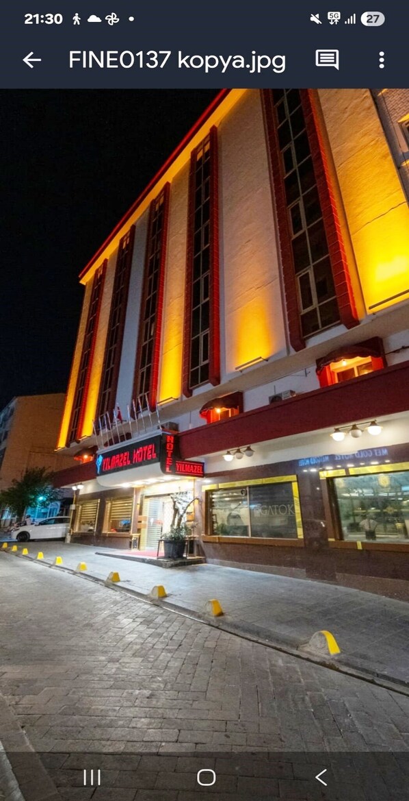 المنشأة من الخارج