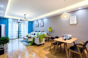 Living room - Enjoy Stay YUNWEI Apartment (Chengdu)