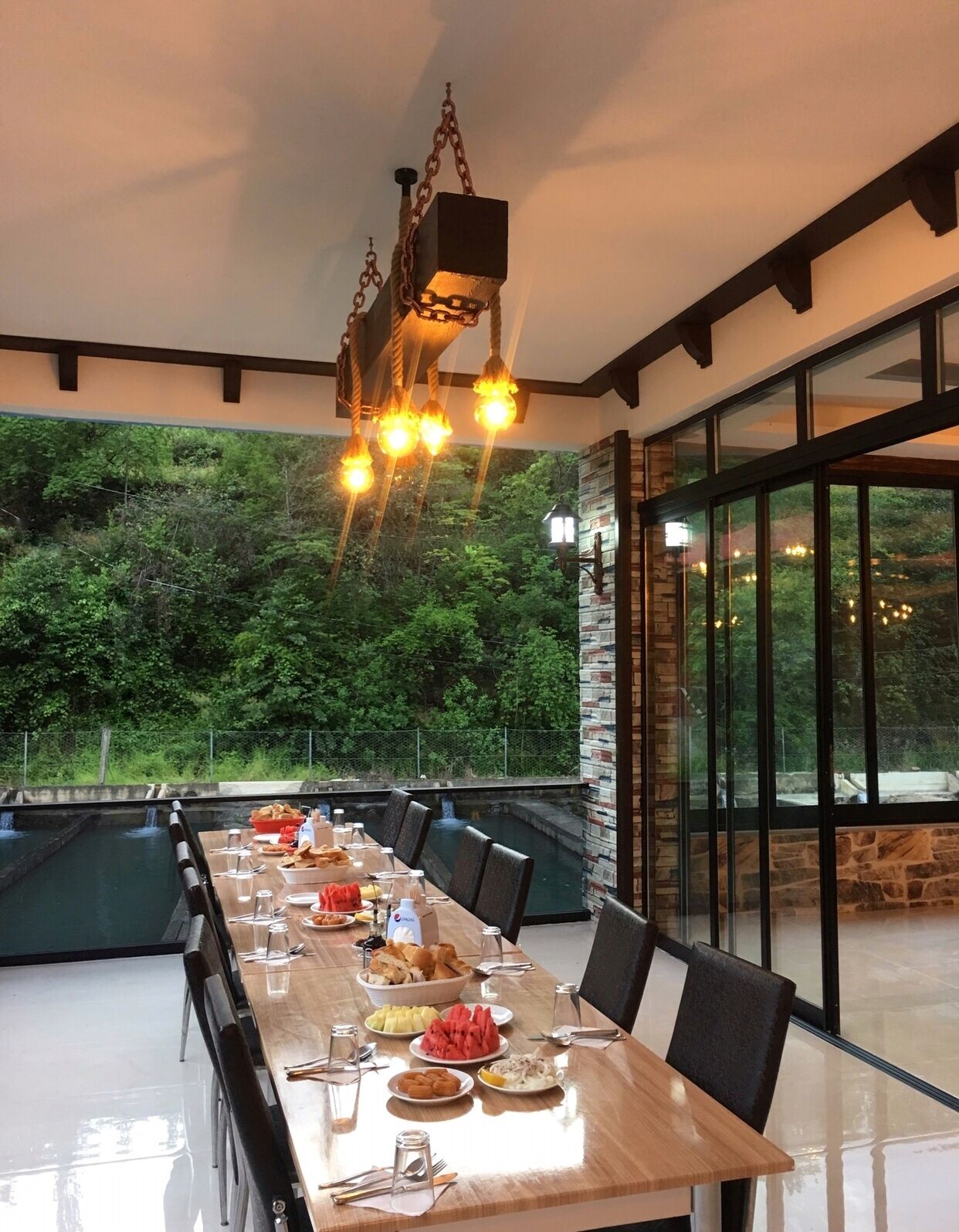 breakfast, lunch, dinner served; local cuisine