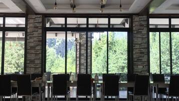 Breakfast, lunch, dinner served; local cuisine