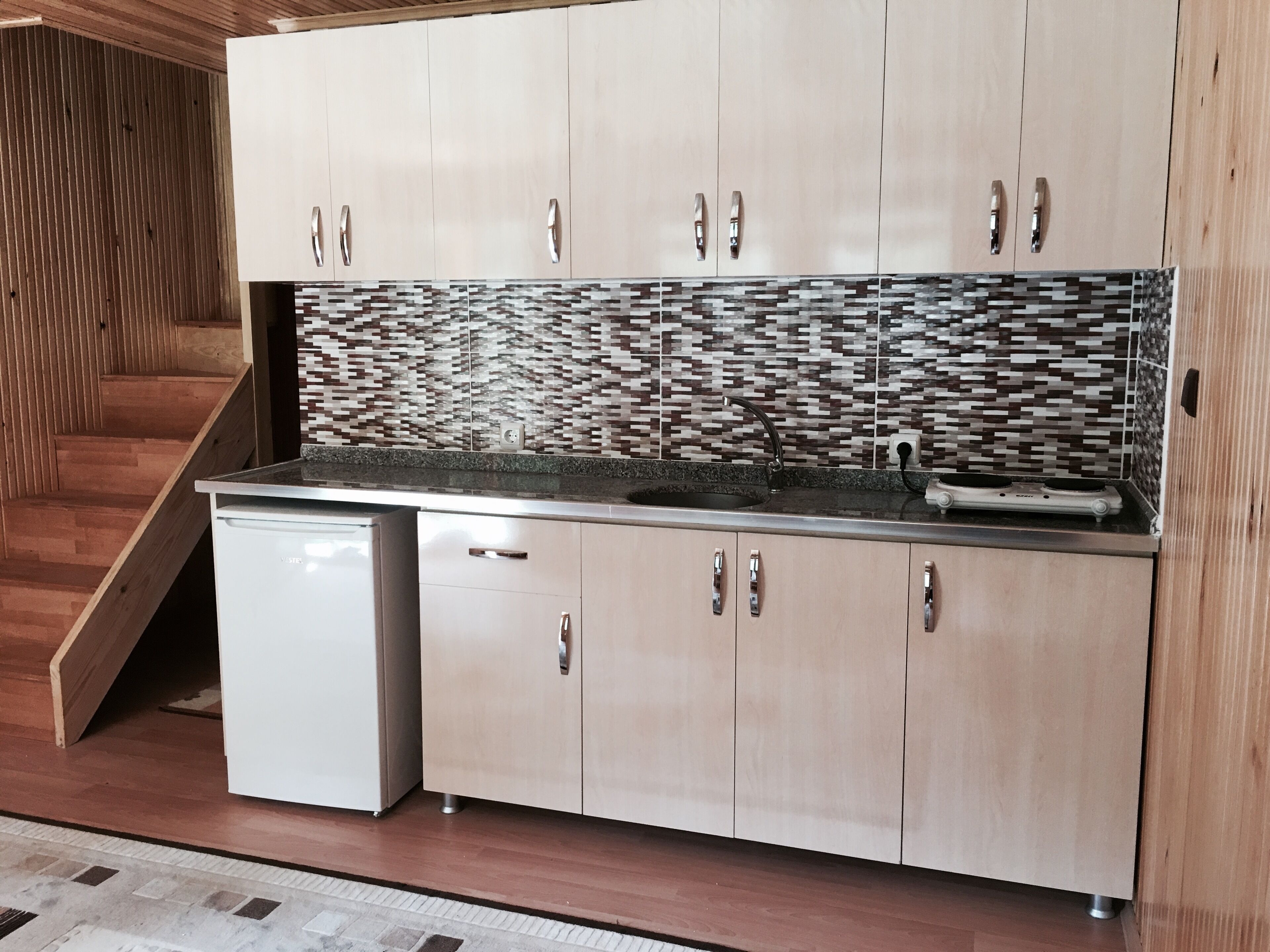 basic bungalow, multiple beds | private kitchen