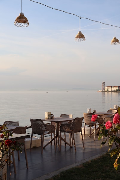 Grand Koru Otel Beach