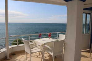 Suíte estúdio júnior, 1 quarto, vista para o mar | Vista do quarto