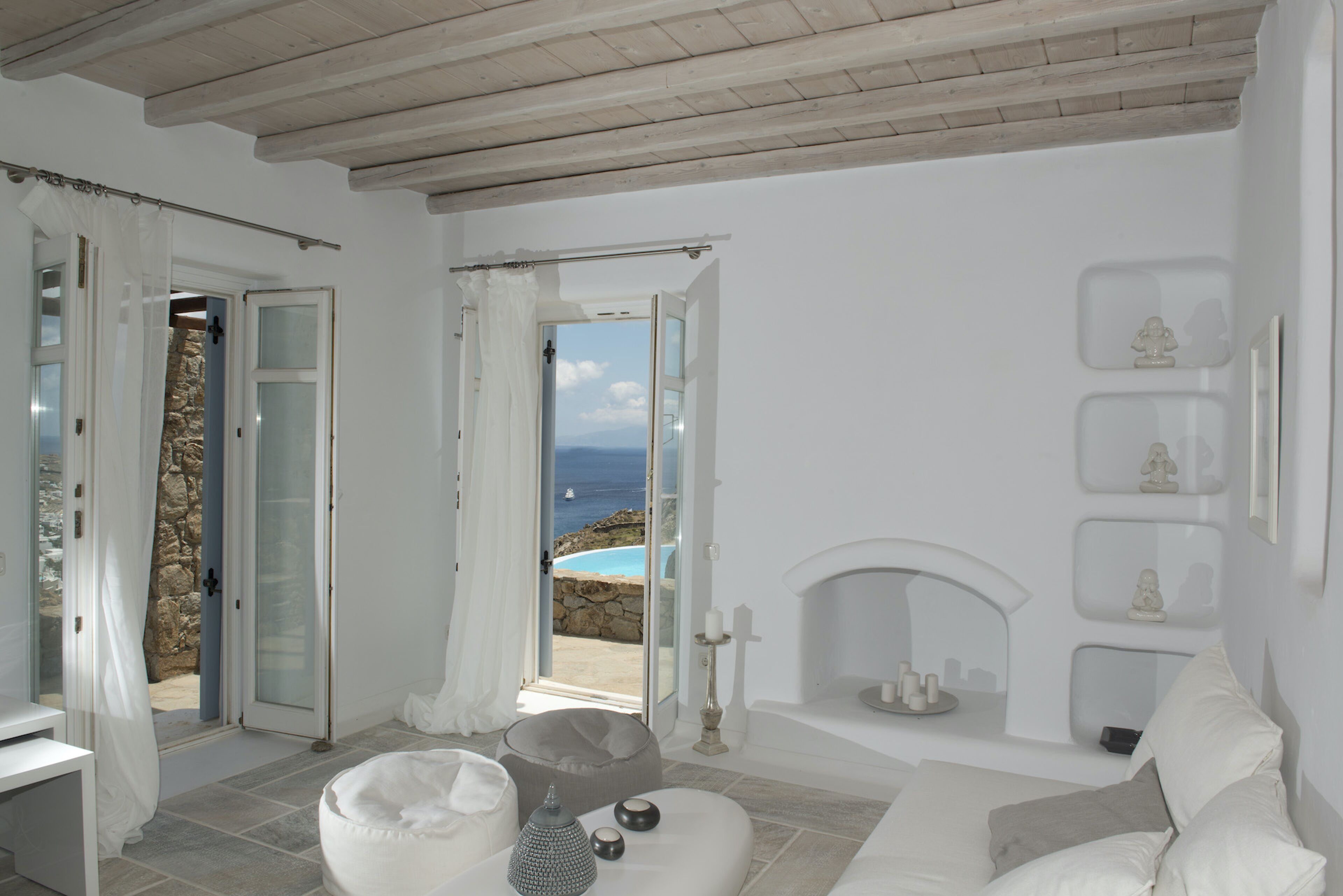 Deluxe Villa, 4 Bedrooms, Private Pool | Living room